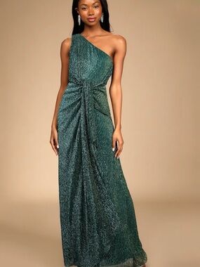 One-Shoulder Emerald Green Evening Gown